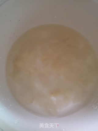 冰糖炖雪蛤银耳的做法步骤：3