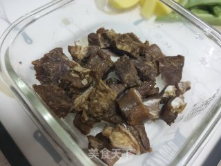 牛肉烩土豆的做法步骤：1