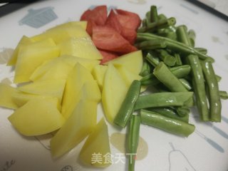 牛肉烩土豆的做法步骤：3
