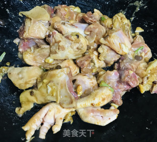 鸡肉炖香菇的做法步骤：6