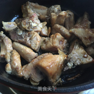 家常炖排骨的做法步骤：4