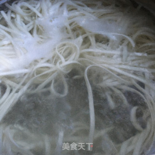 葱油拌面的做法步骤：5