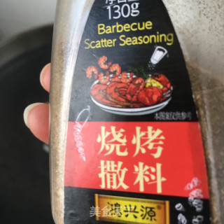 煎鲈鱼的做法步骤：12