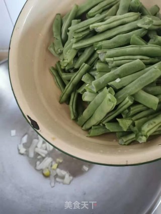 四季豆粉条炖肉丸的做法步骤：6