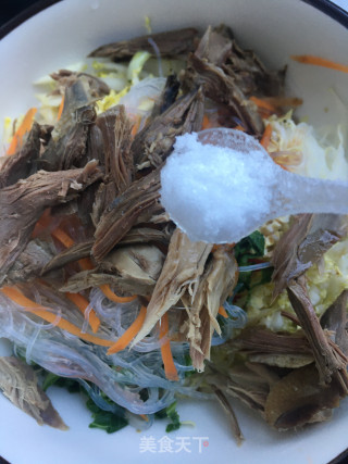 鸽胸肉拌白菜的做法步骤：15