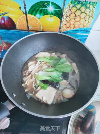 牛肉、香菇炖豆皮的做法步骤：13