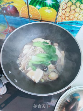 牛肉、香菇炖豆皮的做法步骤：14