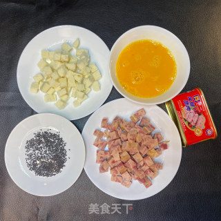 午餐肉馒头披萨饼的做法步骤：3