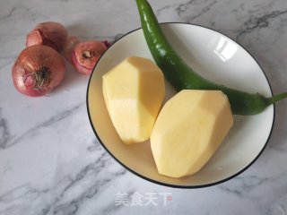 毛葱炒土豆片的做法步骤：1