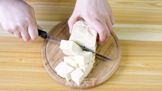鲫鱼豆腐汤，汤白味鲜很重要的做法步骤：4