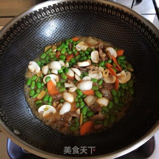 蘑菇毛豆炒肉的做法步骤：8