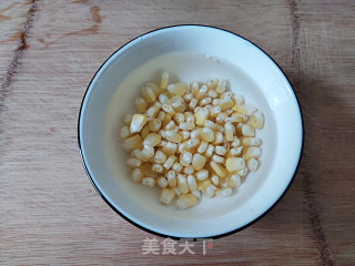 奶香玉米汁的做法步骤：2