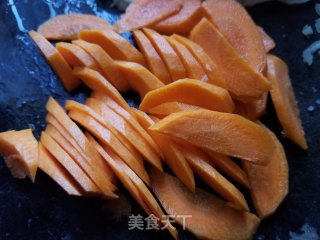 田鸡腿炒杂菜的做法步骤：7