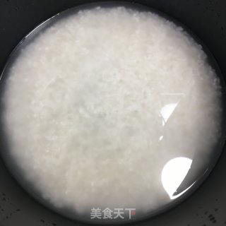 板栗焖饭的做法步骤：1