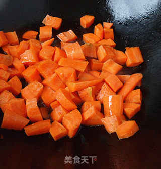三丁炖鸡腿的做法步骤：5