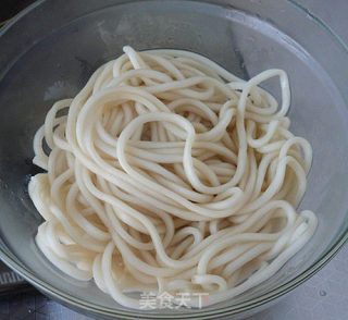 清炖鸡腿榨菜面的做法步骤：9