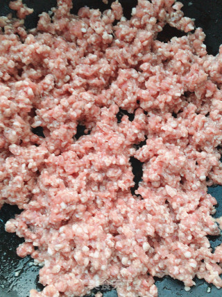 牛肉酸菜馅饺子的做法步骤：5