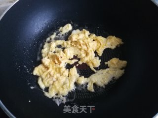 鸡蛋翡翠粉皮汤的做法步骤：4