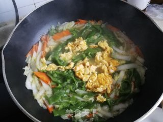 鸡蛋翡翠粉皮汤的做法步骤：8