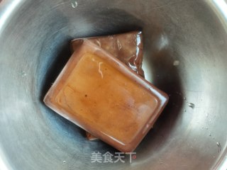 凉拌鸡蛋干的做法步骤：1