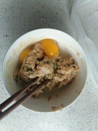 自制馄饨的做法步骤：4
