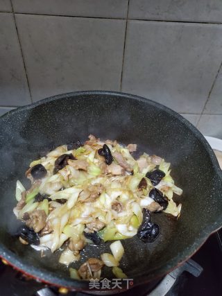 大葱炒肉片黑木耳的做法步骤：8