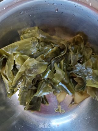 清炖海带芽的做法步骤：2