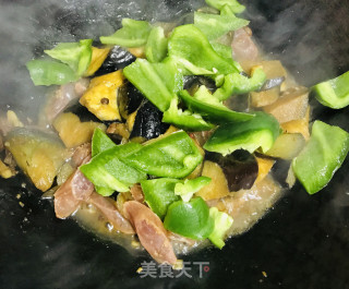 腊肠炖茄子的做法步骤：8
