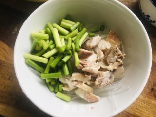 羊肉萝卜揪面片的做法步骤：3
