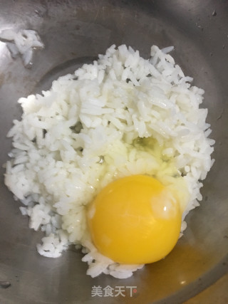 米蛋小煎饼的做法步骤：2