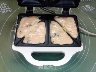 三明治机不做三明治：蔓越莓香橙三角饼的做法步骤：9