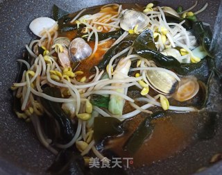 海带结豆芽炖花蛤的做法步骤：5