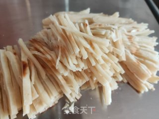 三丝烩饼的做法步骤：1