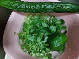 清爽凉拌菜的做法步骤：1