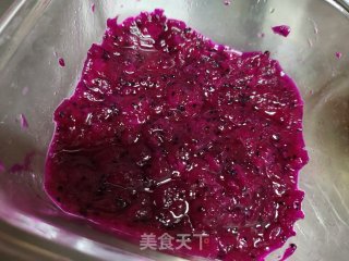火龙果饭团的做法步骤：3