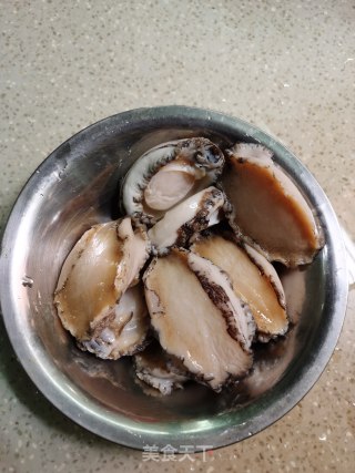 啫啫鲍鱼的做法步骤：1