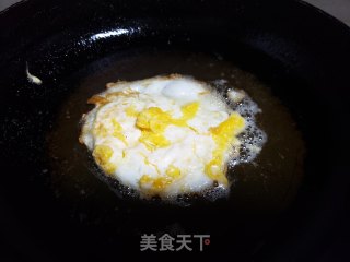 煎蛋汤面的做法步骤：1