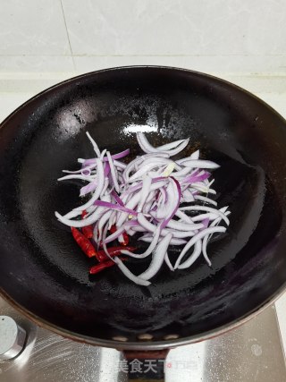 孜然洋葱炒牛肉的做法步骤：12