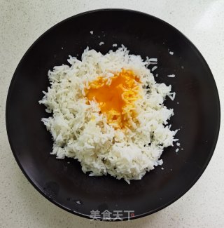 黄金蛋炒饭的做法步骤：3