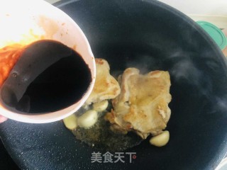 成本低廉，制作简单的照烧鸡腿的做法步骤：11