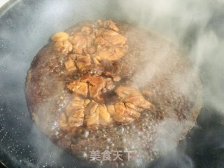 成本低廉，制作简单的照烧鸡腿的做法步骤：13