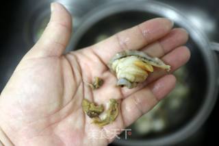 韭菜红椒炒贝肉的做法步骤：3