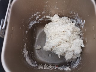 牛奶小面包的做法步骤：2