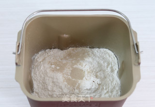 豆沙吐司的做法步骤：2