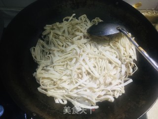 白菜鸡蛋焖饼的做法步骤：9
