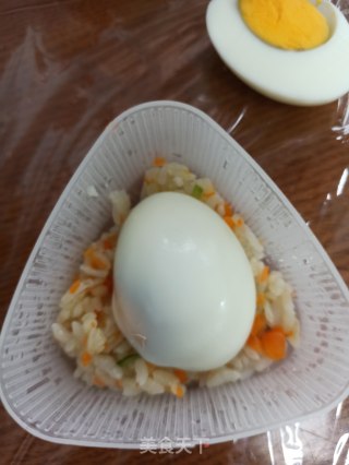 胡萝卜炒饭鸡蛋饭团的做法步骤：7