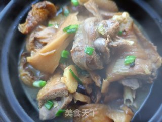 元蘑炖土公鸡的做法步骤：24