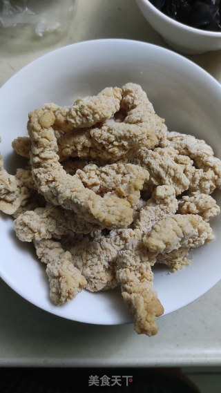 酸汤小酥肉的做法步骤：3