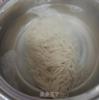牛肉酱拌面的做法步骤：2