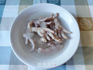 简易舂鸡脚的做法步骤：4